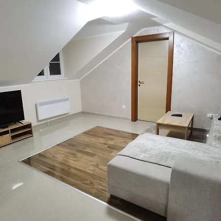 Danica Apartamento *